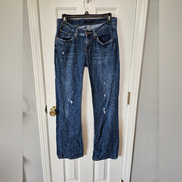 Levi's 528 Curvy Cut Jeans size 7 Medium - Picture 1 of 4
